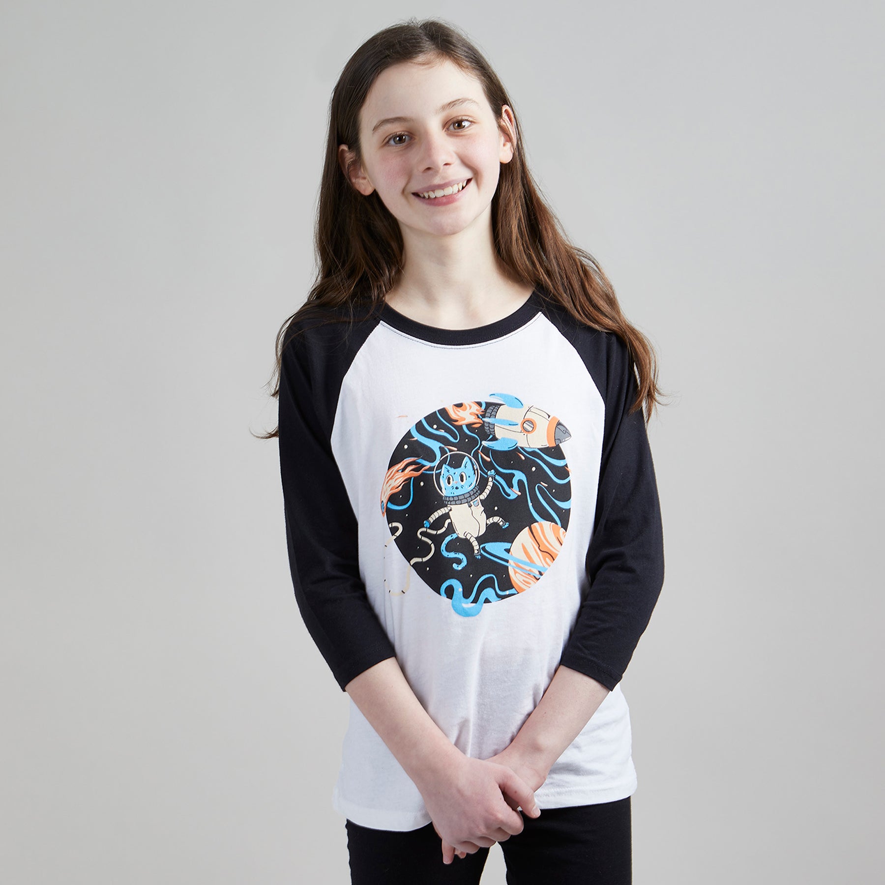 Space Cat Raglan – Triblend Orchard Apparel T-Shirt. length Kids Unisex White/Black 3/4 Street